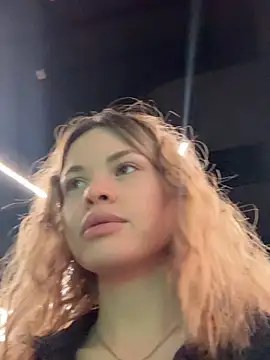 Snapshot of SMELLSEX chatting on 11-10-25, 07:24 SMELLSEX online show from 11-10-25, 07:24