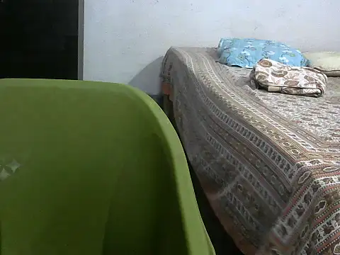 bosemalini online show from 10-26-25, 06:03