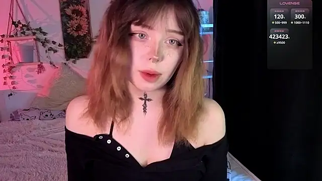 Snapshot of RileyVice chatting on 02-01-26, 08:13 RileyVice online show from 02-01-26, 08:13