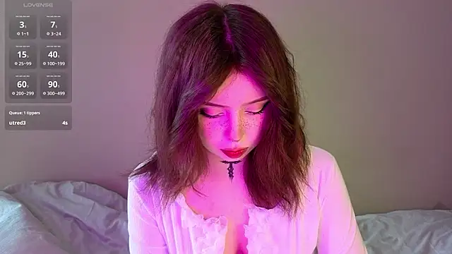 Snapshot of RileyVice chatting on 02-27-26, 08:36 RileyVice online show from 02-27-26, 08:36