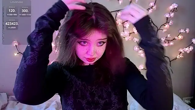 Snapshot of RileyVice chatting on 03-01-26, 08:16 RileyVice online show from 03-01-26, 08:16