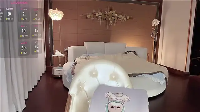 yuer2563 online show from 11-10-25, 06:45