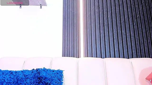 Gabrielaa Miller  online show from 10-18-25, 08:42