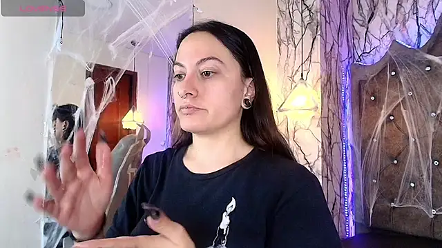 Snapshot of Zami_Escobar_of chatting on 10-28-25, 06:10 Zami Escobar of online show from 10-28-25, 06:10