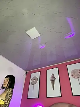 Miss-Jimena online show from 09-30-25, 08:25