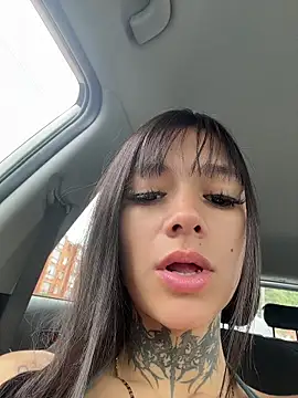 Miss-Jimena online show from 10-27-25, 07:40