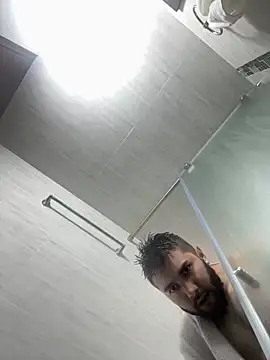 Snapshot of Diicaprio69 chatting on 10-18-25, 08:09 Diicaprio69 online show from 10-18-25, 08:09