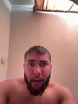 Snapshot of Diicaprio69 chatting on 10-20-25, 07:36 Diicaprio69 online show from 10-20-25, 07:36