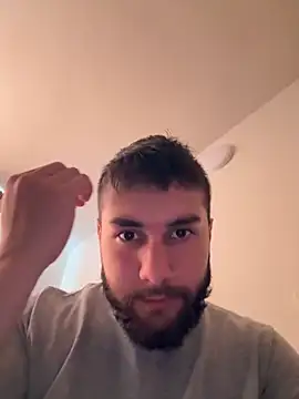 Snapshot of Diicaprio69 chatting on 10-22-25, 07:46 Diicaprio69 online show from 10-22-25, 07:46