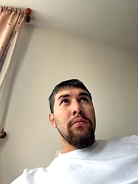 Snapshot of Diicaprio69 chatting on 11-14-25, 02:38 Diicaprio69 online show from 11-14-25, 02:38