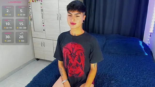 Snapshot of Dark_luckyyy chatting on 09-25-25, 12:58 Dark luckyyy online show from 09-25-25, 12:58