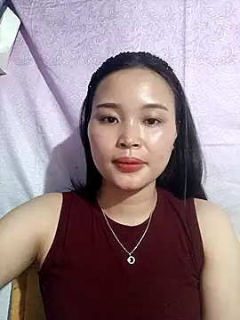 Lili lovely online show from 10-28-25, 08:18