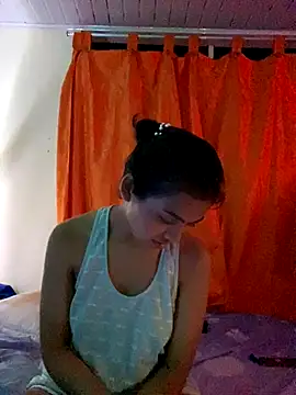 Nezuko-uWux online show from 10-17-25, 05:43