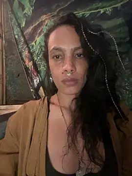 Snapshot of Heraaah chatting on 10-15-25, 02:22 Heraaah online show from 10-15-25, 02:22
