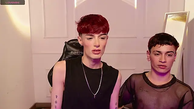 Snapshot of DougieXNova chatting on 11-02-25, 04:37 DougieXNova online show from 11-02-25, 04:37