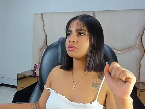 Snapshot of ScarletDoll chatting on 09-18-25, 02:57 ScarletDoll online show from 09-18-25, 02:57