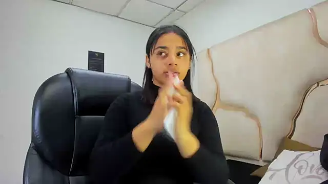 ScarletDoll online show from 10-19-25, 02:45