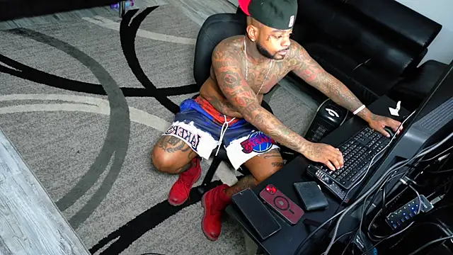 SLANGONDEMHOES online show from 12-15-25, 09:52