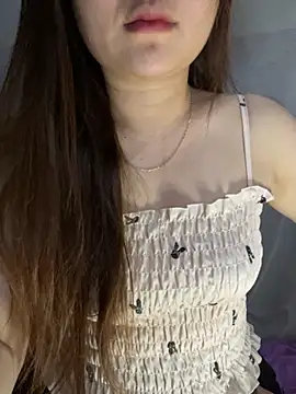 Snapshot of Hinne07 chatting on 09-17-25, 03:14 Hinne07 online show from 09-17-25, 03:14