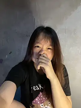 Snapshot of Hinne07 chatting on 11-14-25, 01:48 Hinne07 online show from 11-14-25, 01:48