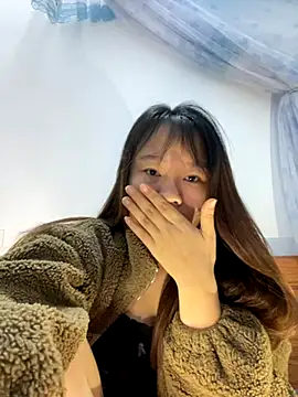 Hinne07 online show from 12-04-25, 02:26