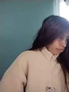 Snapshot of Pocahontas_tw chatting on 10-29-25, 03:14 Pocahontas tw online show from 10-29-25, 03:14