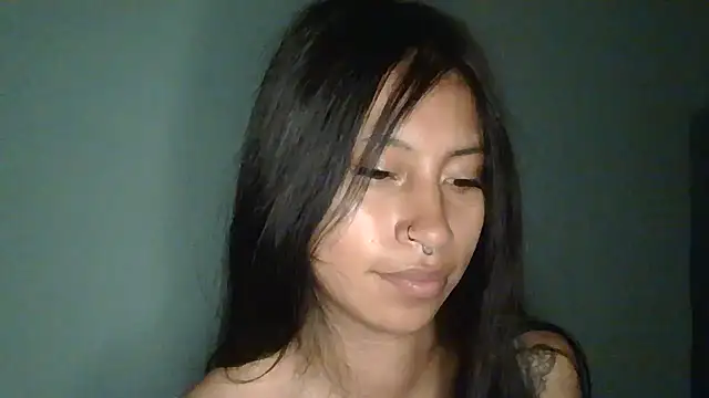 Snapshot of Pocahontas_tw chatting on 12-04-25, 01:04 Pocahontas tw online show from 12-04-25, 01:04