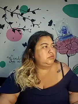 curvy diva  online show from 10-18-25, 11:11