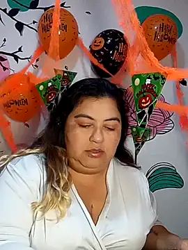 curvy diva  online show from 10-27-25, 11:14