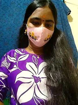 Snapshot of mini-queen chatting on 03-01-26, 03:03 mini-queen online show from 03-01-26, 03:03