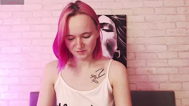 Ericha Stone online show from 10-08-25, 01:25