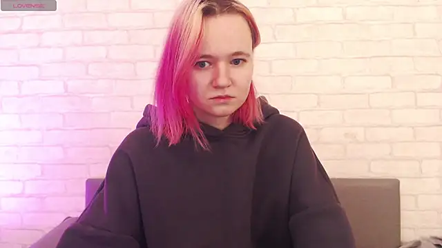 Ericha Stone online show from 11-10-25, 02:21