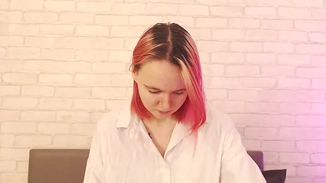 Ericha Stone online show from 11-30-25, 02:15