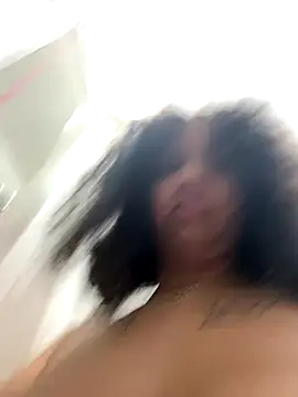 StylishEchium online show from 12-16-25, 07:13