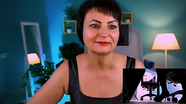 HelenBeler online show from 12-22-25, 08:22