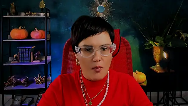 Snapshot of LauraDavidsons chatting on 10-31-25, 04:30 LauraDavidsons online show from 10-31-25, 04:30