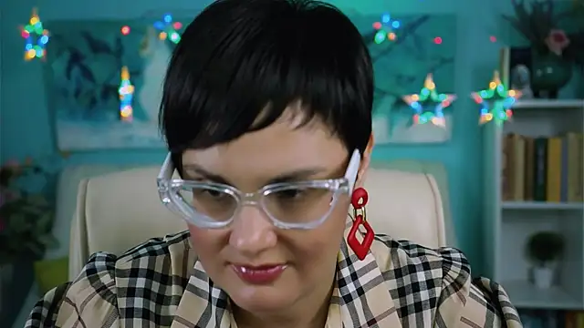 Snapshot of LauraDavidsons chatting on 11-05-25, 04:07 LauraDavidsons online show from 11-05-25, 04:07