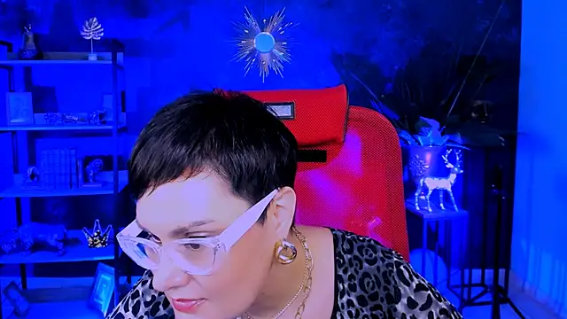 Snapshot of LauraDavidsons chatting on 11-28-25, 01:14 LauraDavidsons online show from 11-28-25, 01:14