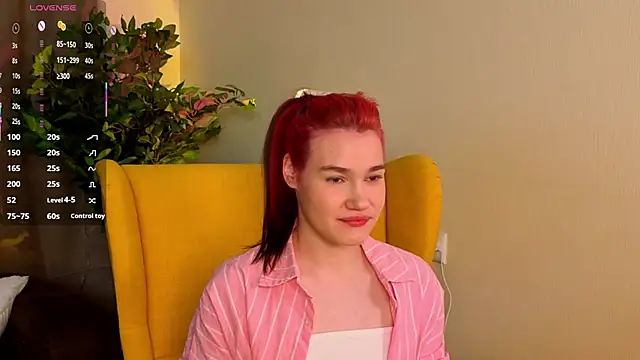 MauraSpurrier online show from 10-16-25, 07:04