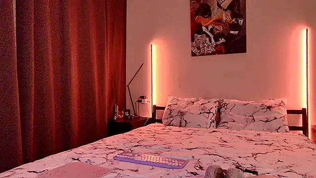 Missss Eva online show from 09-28-25, 08:03