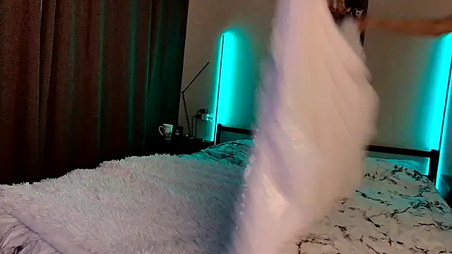 Missss Eva online show from 10-04-25, 06:50