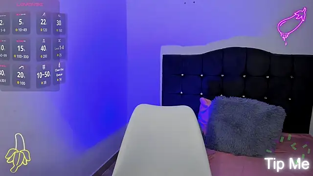 Snapshot of sammy_bunny1 chatting on 11-25-25, 02:33 sammy bunny1 online show from 11-25-25, 02:33