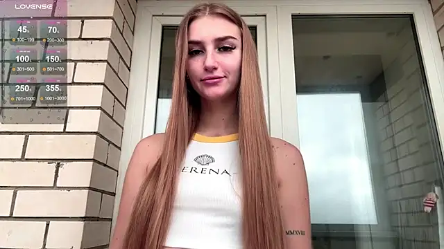 Snapshot of SweetJinny88 chatting on 11-11-25, 08:36 SweetJinny88 online show from 11-11-25, 08:36