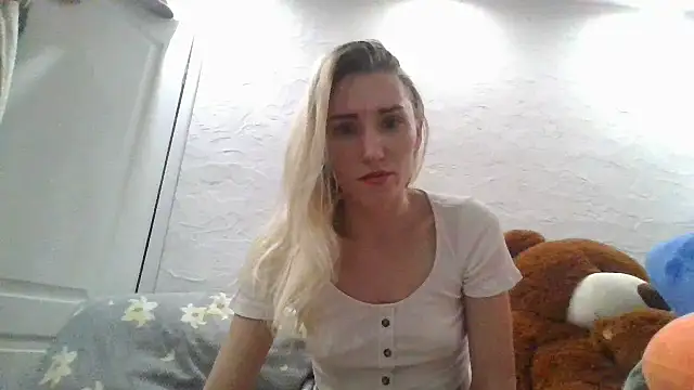 Snapshot of Adrianachanel chatting on 10-01-25, 04:35 Adrianachanel online show from 10-01-25, 04:35