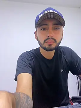 Snapshot of cristopher_wallacee chatting on 11-03-25, 08:54 cristopher wallacee online show from 11-03-25, 08:54