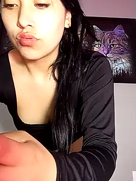 AmberGold- online show from 10-19-25, 08:59