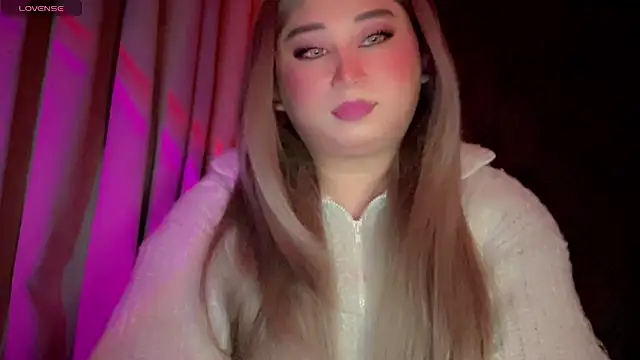 Snapshot of Degeneresqueen chatting on 12-01-25, 06:46 Degeneresqueen online show from 12-01-25, 06:46