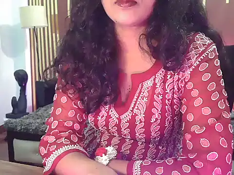 Snapshot of shaalu_sharma chatting on 10-15-25, 09:42 shaalu sharma online show from 10-15-25, 09:42