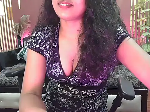 Snapshot of shaalu_sharma chatting on 10-15-25, 09:48 shaalu sharma online show from 10-15-25, 09:48