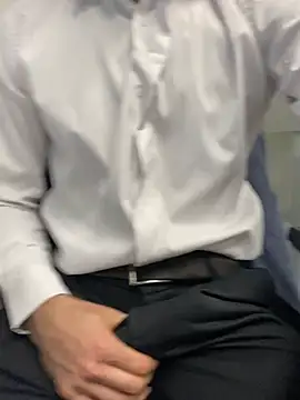 Snapshot of speddy34 chatting on 02-12-26, 07:25 speddy34 online show from 02-12-26, 07:25